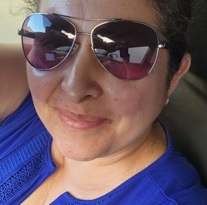 Meet your Posher, Aurora